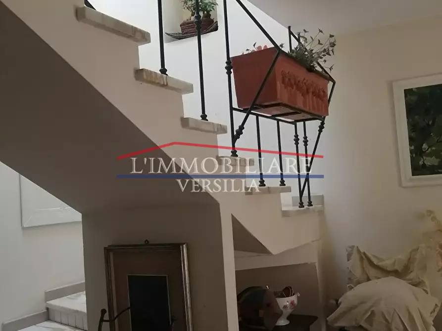 Immagine 5 di Casa semindipendente in vendita  a Massa