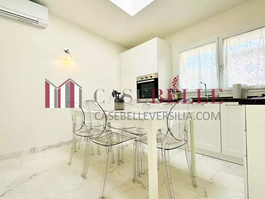 Immagine 7 di Appartamento in affitto  a Forte Dei Marmi