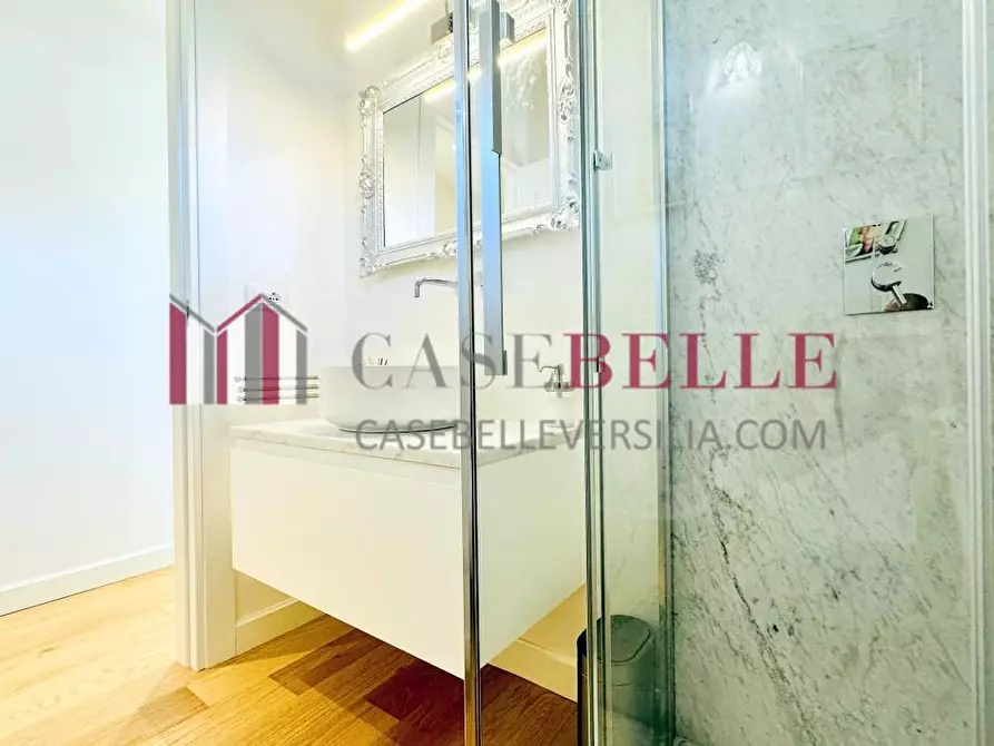 Immagine 19 di Appartamento in affitto  a Forte Dei Marmi