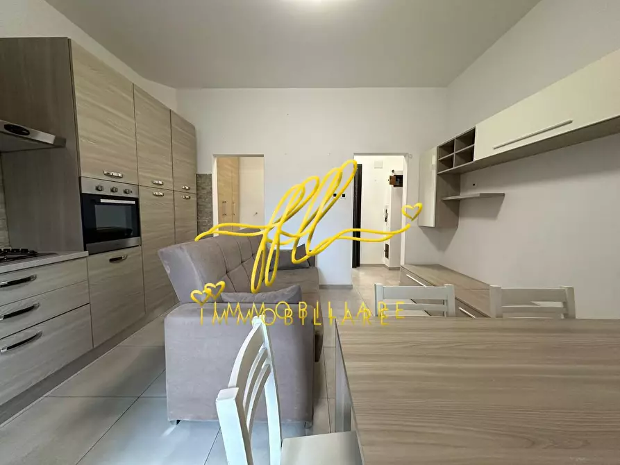 Immagine 5 di Appartamento in vendita  a Livorno