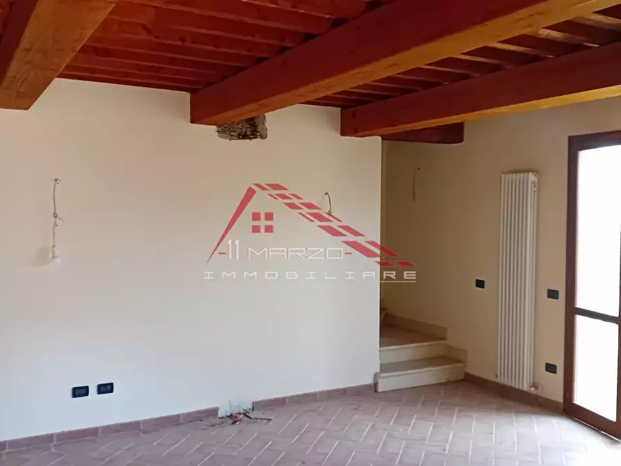 Immagine 6 di Villa in vendita  a Casciana Terme Lari