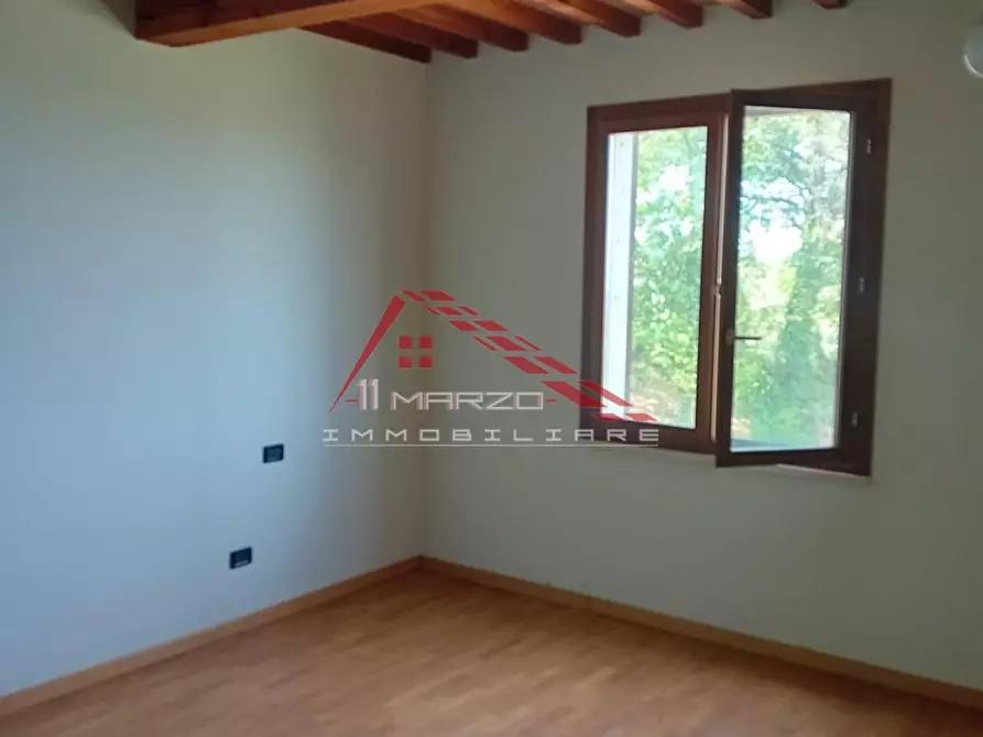 Immagine 11 di Villa in vendita  a Casciana Terme Lari