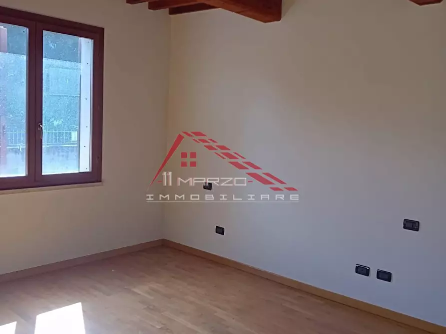 Immagine 12 di Villa in vendita  a Casciana Terme Lari