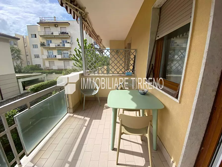 Immagine 23 di Appartamento in affitto  a Massa