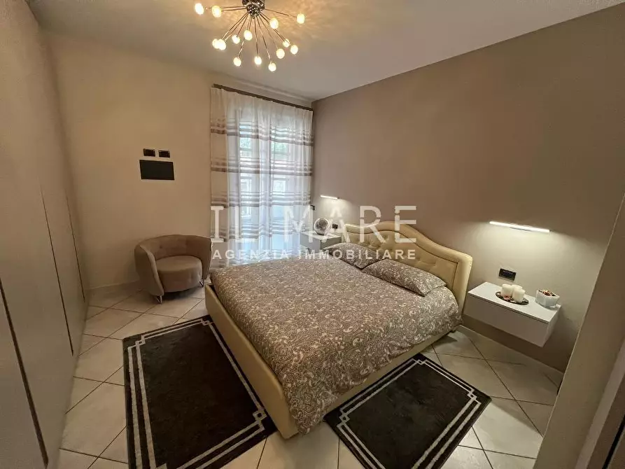 Immagine 10 di Appartamento in vendita  a Massa