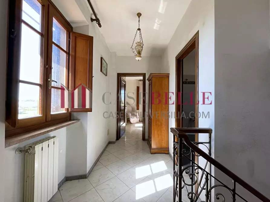 Immagine 25 di Casa bifamiliare in vendita  a Camaiore