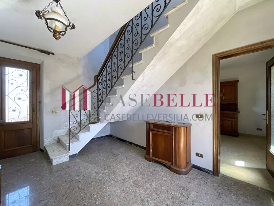 Immagine 9 di Casa bifamiliare in vendita  a Camaiore