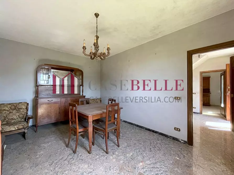Immagine 6 di Casa bifamiliare in vendita  a Camaiore