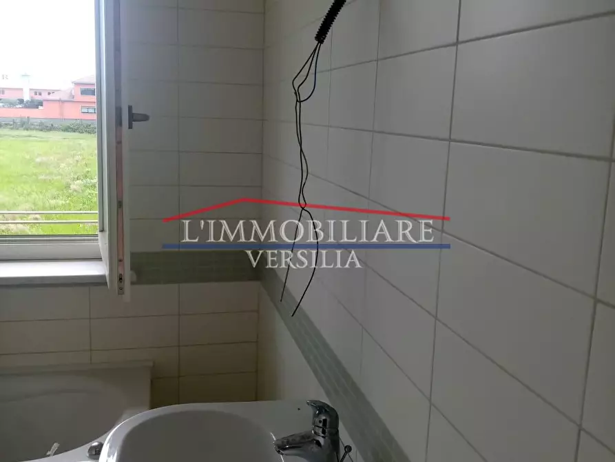 Immagine 7 di Villetta a schiera in vendita  a Carrara