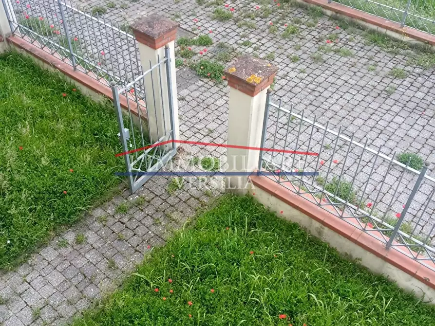 Immagine 4 di Villetta a schiera in vendita  a Carrara