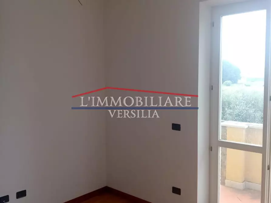 Immagine 24 di Villetta a schiera in vendita  a Carrara