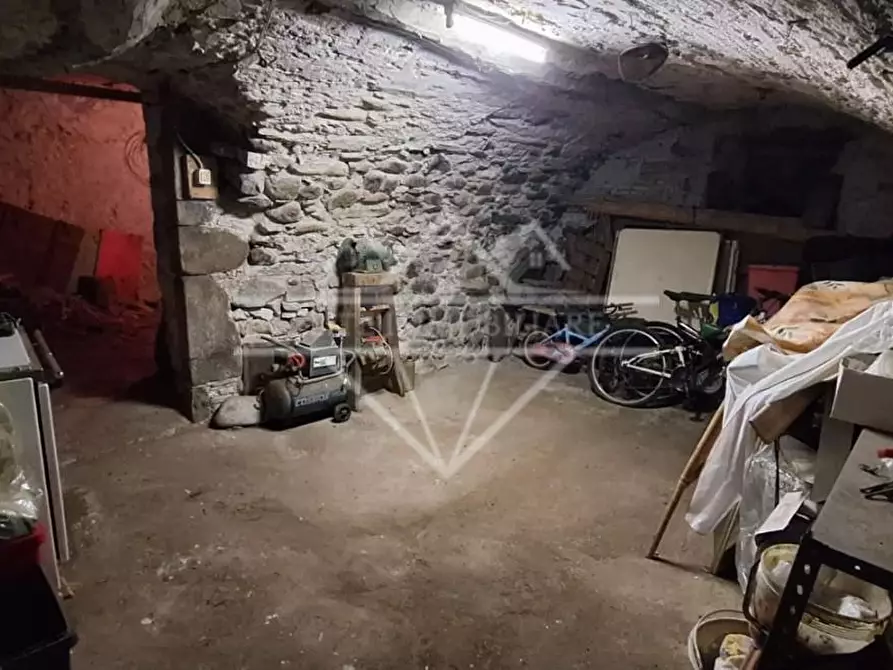 Immagine 29 di Appartamento in vendita  a Fivizzano