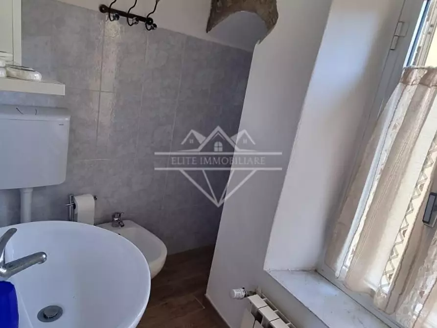 Immagine 22 di Appartamento in vendita  a Fivizzano