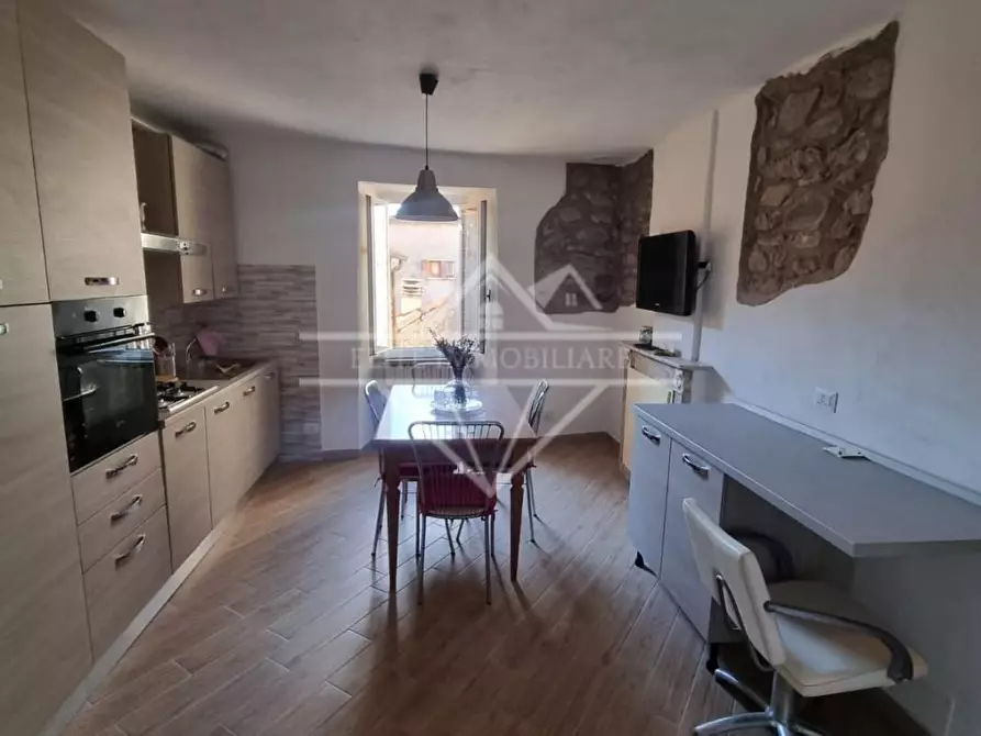 Immagine 23 di Appartamento in vendita  a Fivizzano