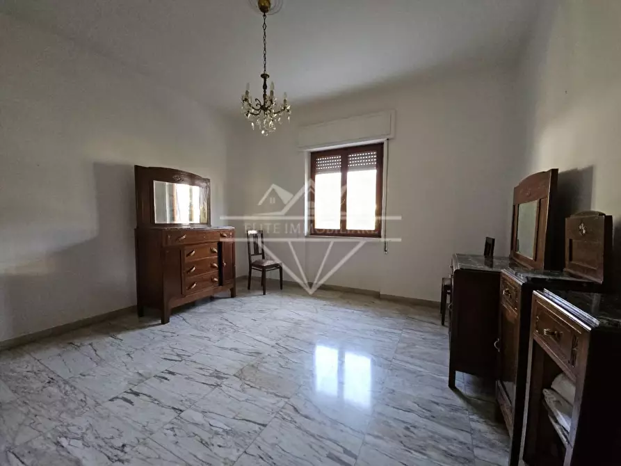 Immagine 3 di Appartamento in vendita  a Carrara