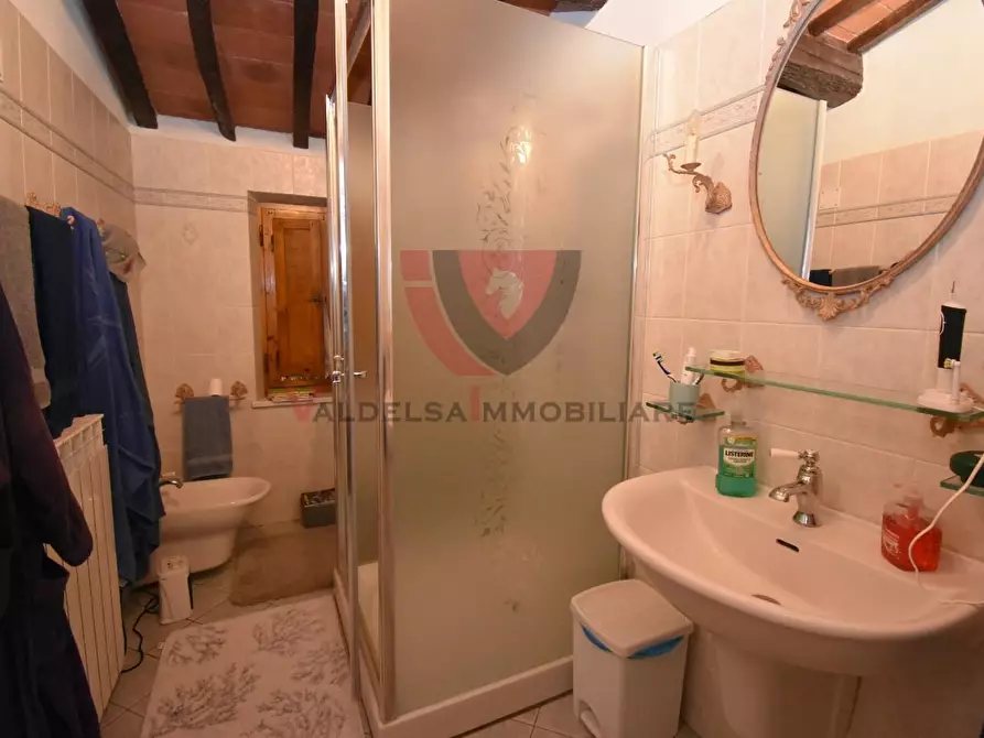 Immagine 24 di Appartamento in vendita  a San Gimignano