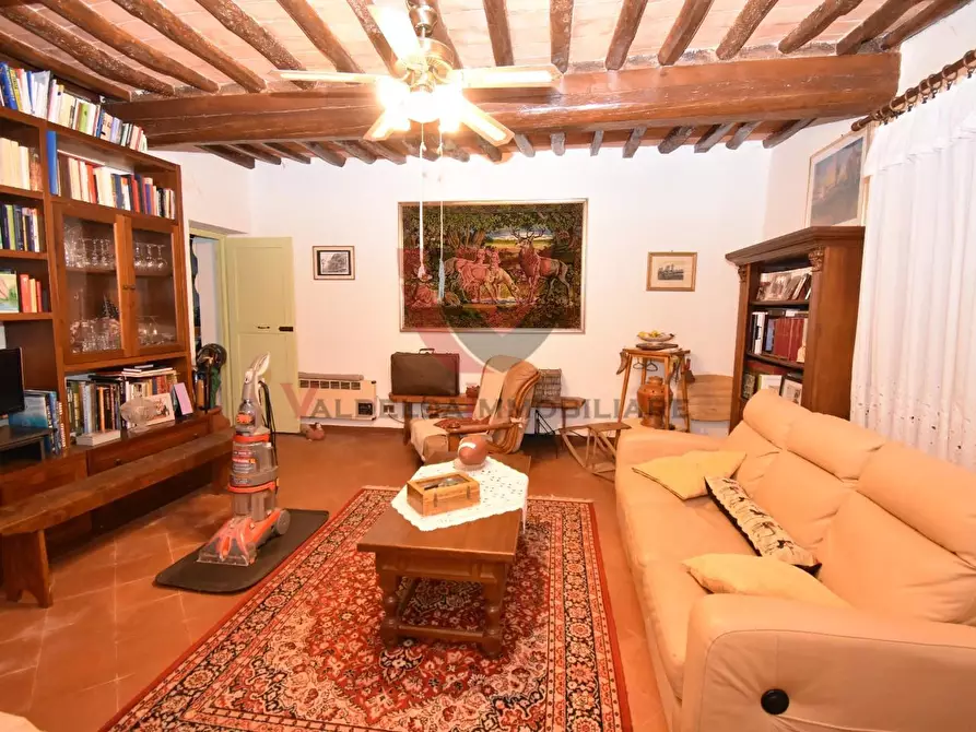 Immagine 10 di Appartamento in vendita  a San Gimignano