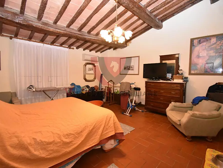 Immagine 21 di Appartamento in vendita  a San Gimignano