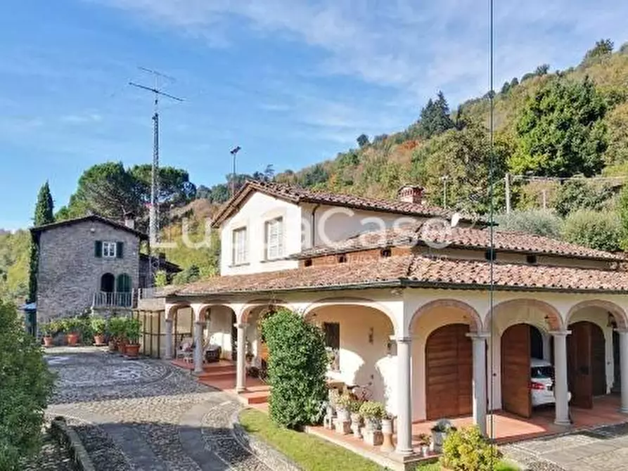 Immagine 22 di Villa in vendita  a Bagni Di Lucca