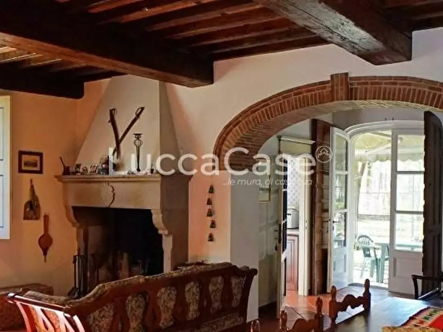 Immagine 10 di Villa in vendita  a Bagni Di Lucca