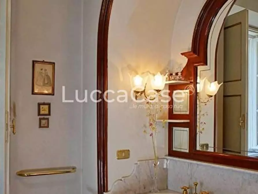 Immagine 13 di Villa in vendita  a Bagni Di Lucca