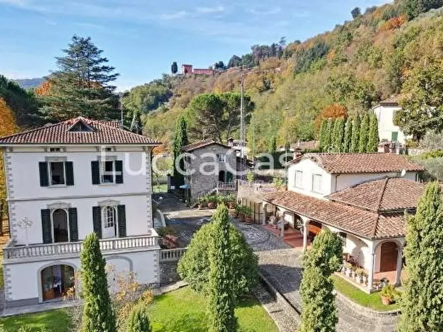 Immagine 17 di Villa in vendita  a Bagni Di Lucca