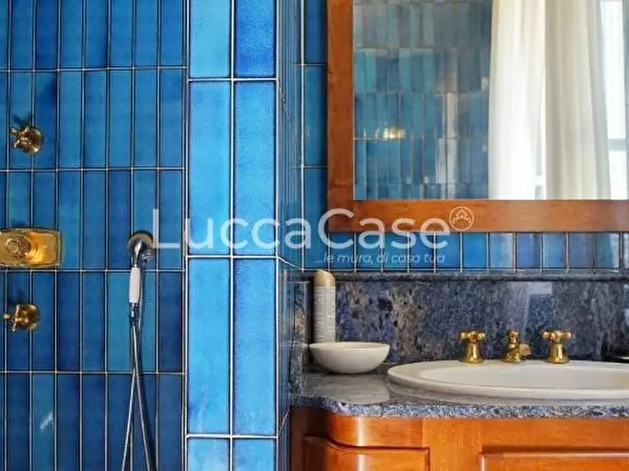 Immagine 11 di Villa in vendita  a Bagni Di Lucca