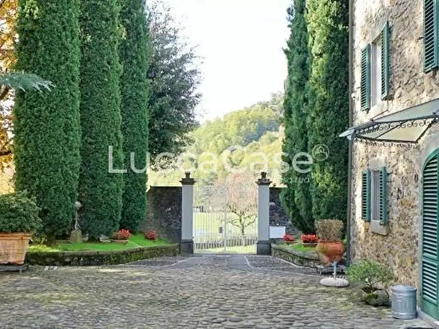 Immagine 19 di Villa in vendita  a Bagni Di Lucca