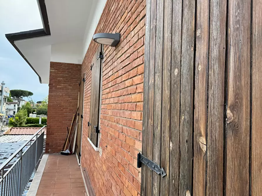 Immagine 57 di Appartamento in vendita  a Forte Dei Marmi