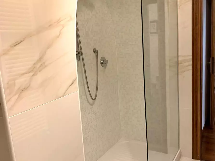 Immagine 43 di Appartamento in vendita  a Forte Dei Marmi