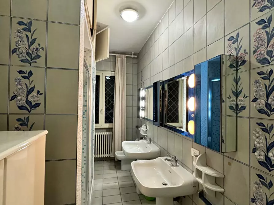 Immagine 61 di Appartamento in vendita  a Forte Dei Marmi