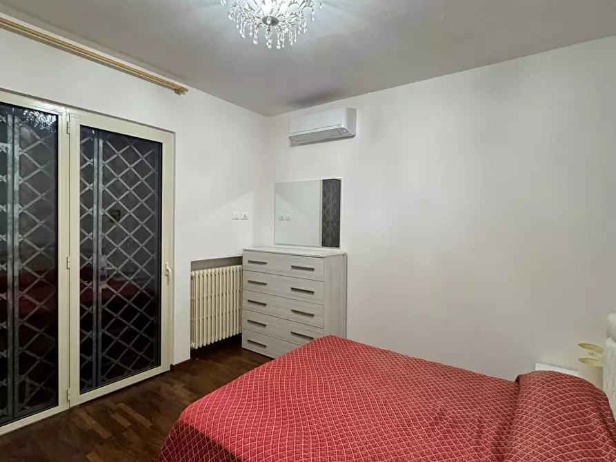 Immagine 60 di Appartamento in vendita  a Forte Dei Marmi