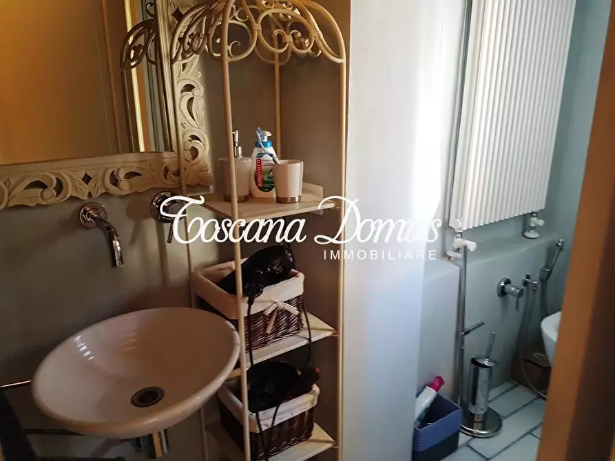 Immagine 15 di Appartamento in vendita  a Siena