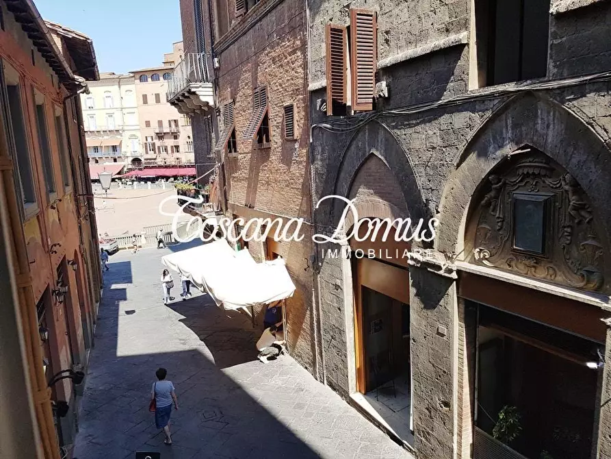 Immagine 26 di Appartamento in vendita  a Siena