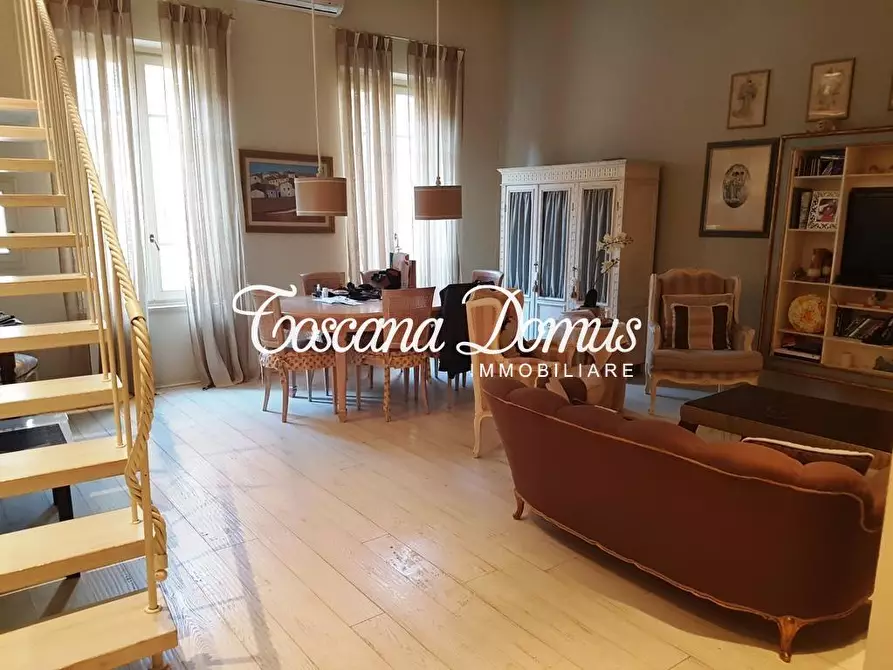 Immagine 10 di Appartamento in vendita  a Siena