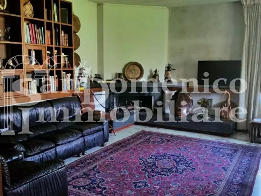 Immagine 3 di Villa in vendita  a Cascina