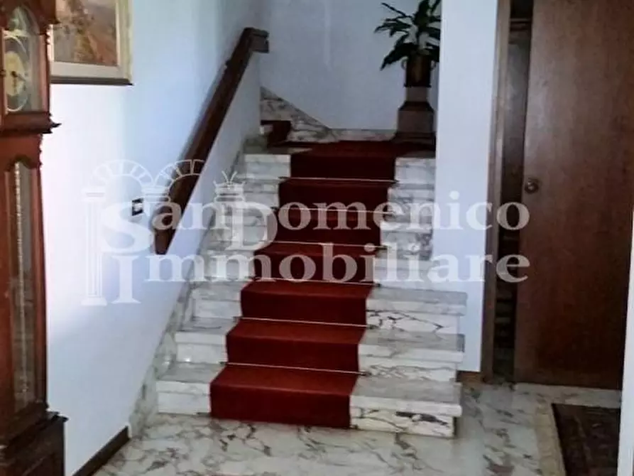 Immagine 13 di Villa in vendita  a Cascina