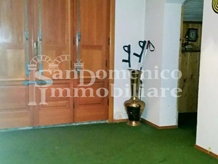 Immagine 17 di Villa in vendita  a Cascina