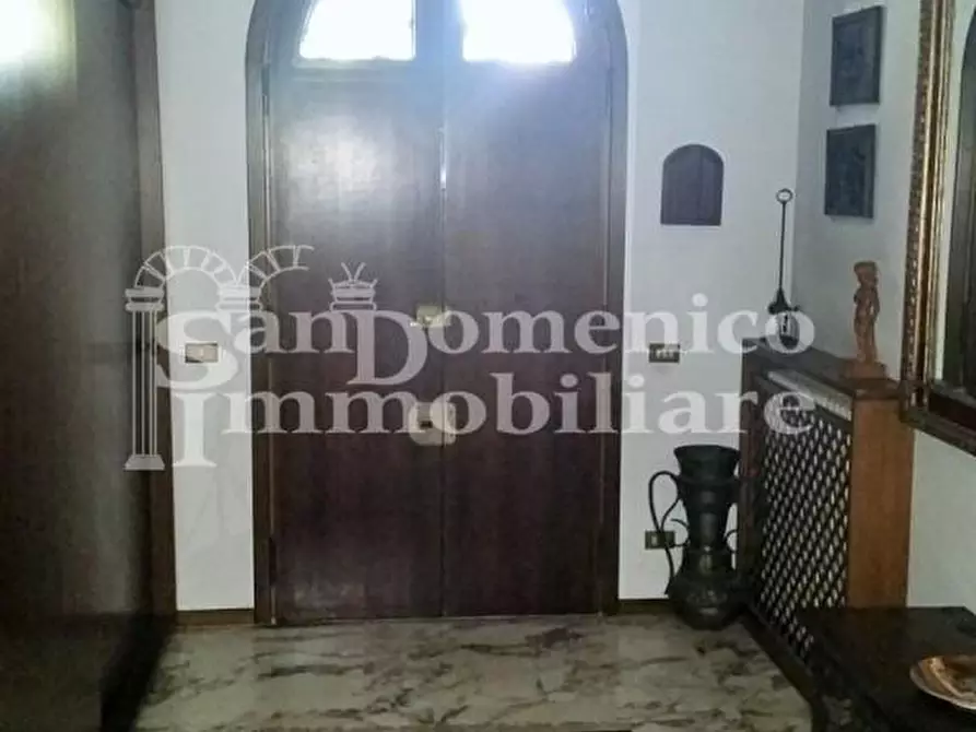 Immagine 11 di Villa in vendita  a Cascina