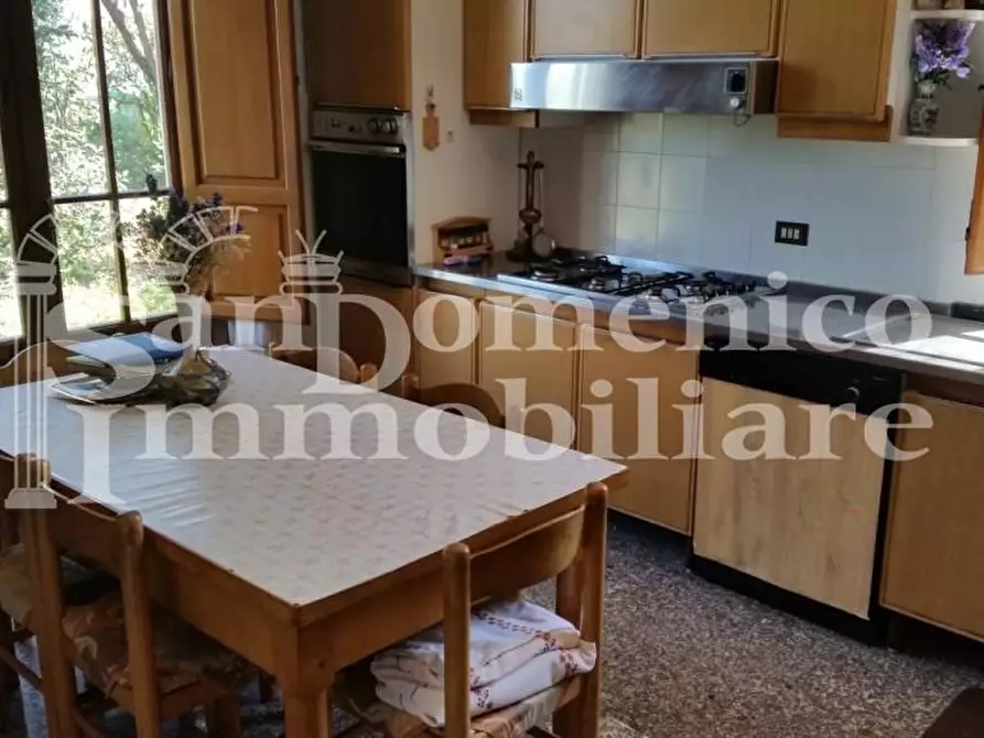 Immagine 7 di Villa in vendita  a Cascina