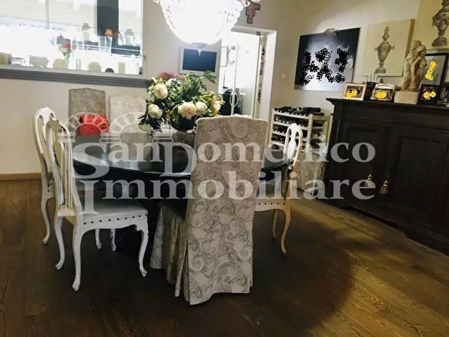 Immagine 40 di Villa in vendita  a Cascina