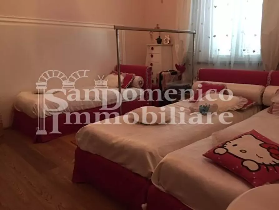Immagine 29 di Villa in vendita  a Cascina