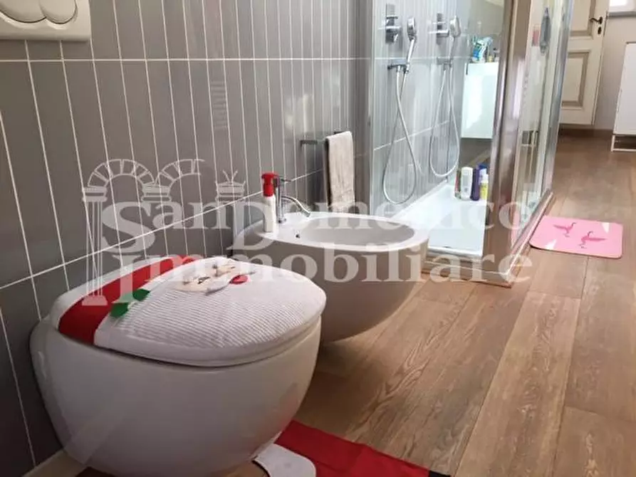 Immagine 43 di Villa in vendita  a Cascina