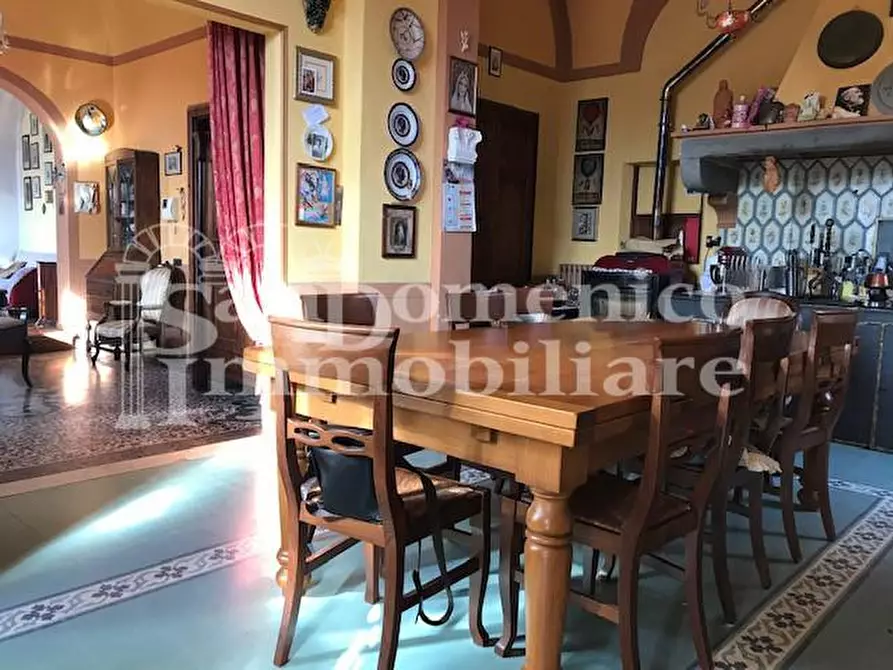 Immagine 9 di Villa in vendita  a Cascina