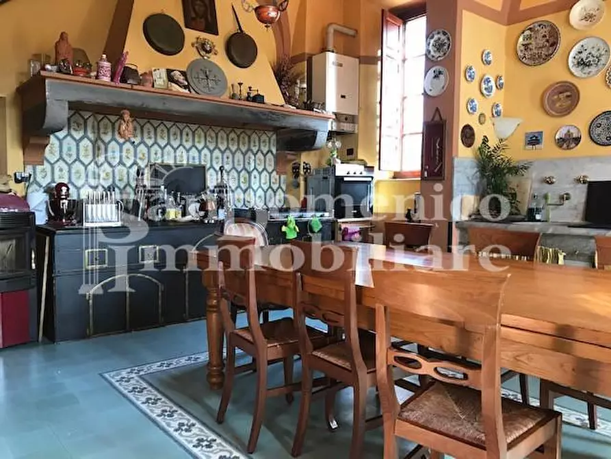 Immagine 10 di Villa in vendita  a Cascina