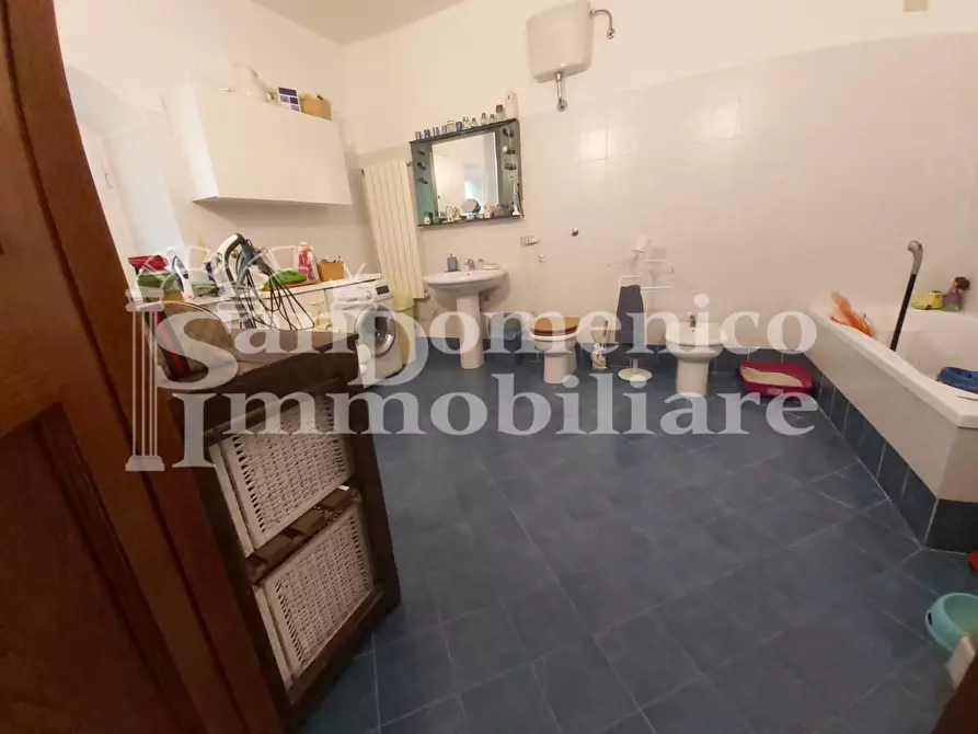 Immagine 9 di Casa indipendente in vendita  a Pisa