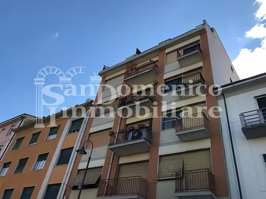 Immagine 2 di Locale commerciale in affitto  a Pisa