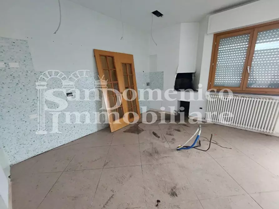 Immagine 5 di Appartamento in vendita  a Vecchiano