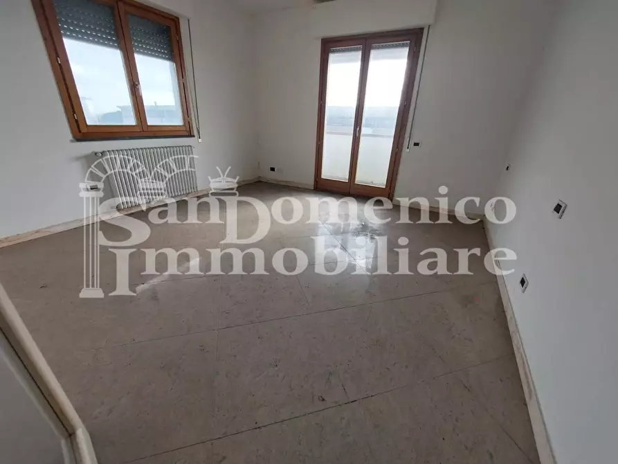 Immagine 14 di Appartamento in vendita  a Vecchiano