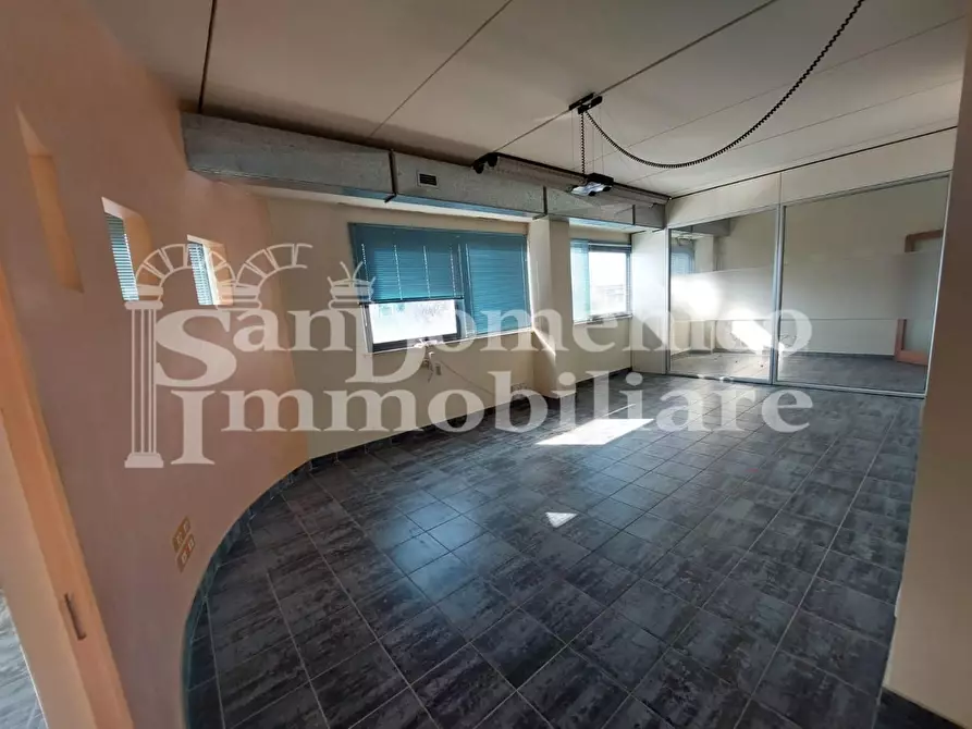 Immagine 24 di Ufficio in vendita  a Pisa